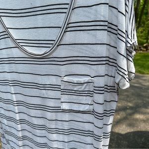 Black and white stripped t shirt